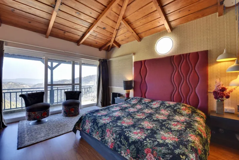 Luxe 4BHK Himalayan Range View - Madalsa Home
